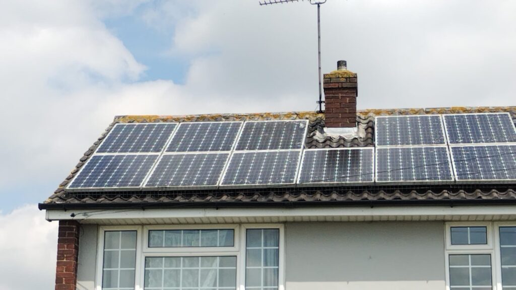 Horndon-on-the-Hill Solar Panel Cleaning
