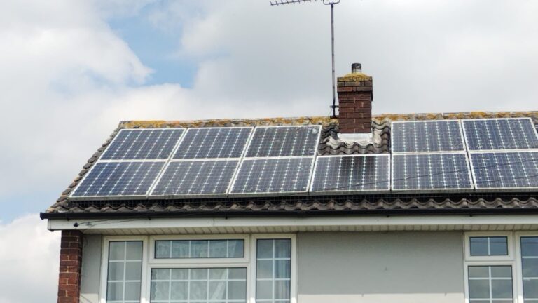 Horndon-on-the-Hill Solar Panel Cleaning